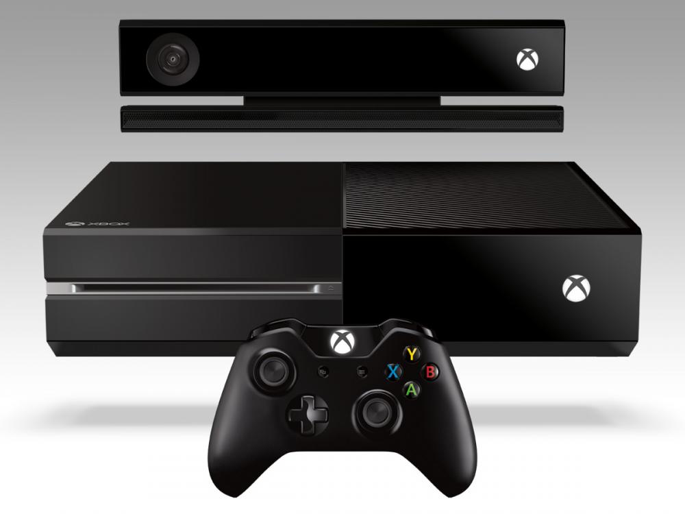Zoom Xbox One com Kinect e um Controle